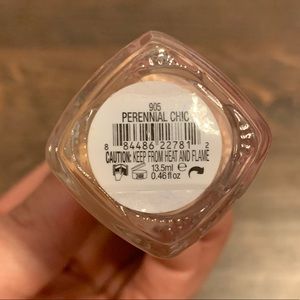 Essie Makeup - Essie Bundle Essie Makeup - Essie Bundle